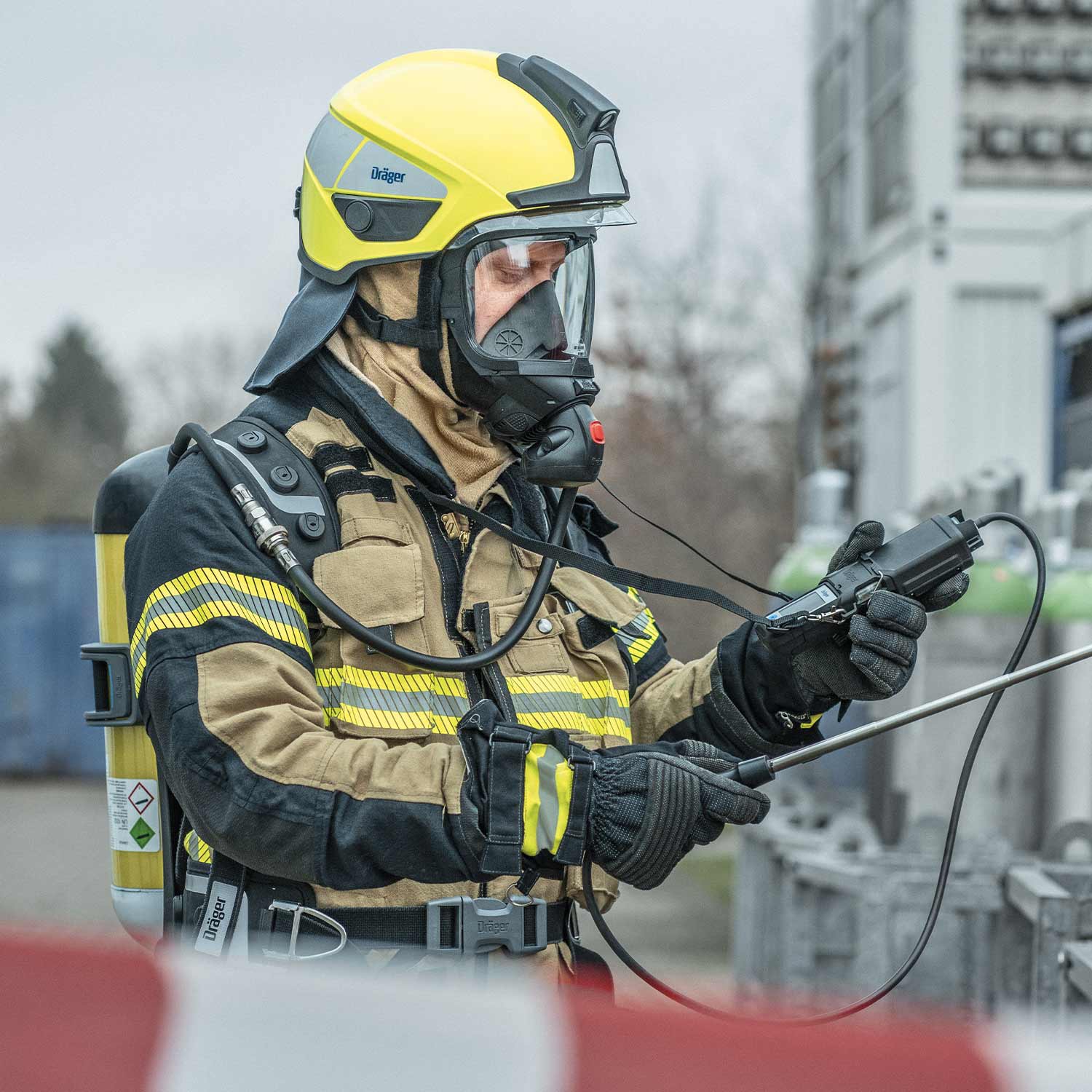 Gaswarngeraete_Draeger_X-am_Pumpe_Anwendung-Feuerwehr