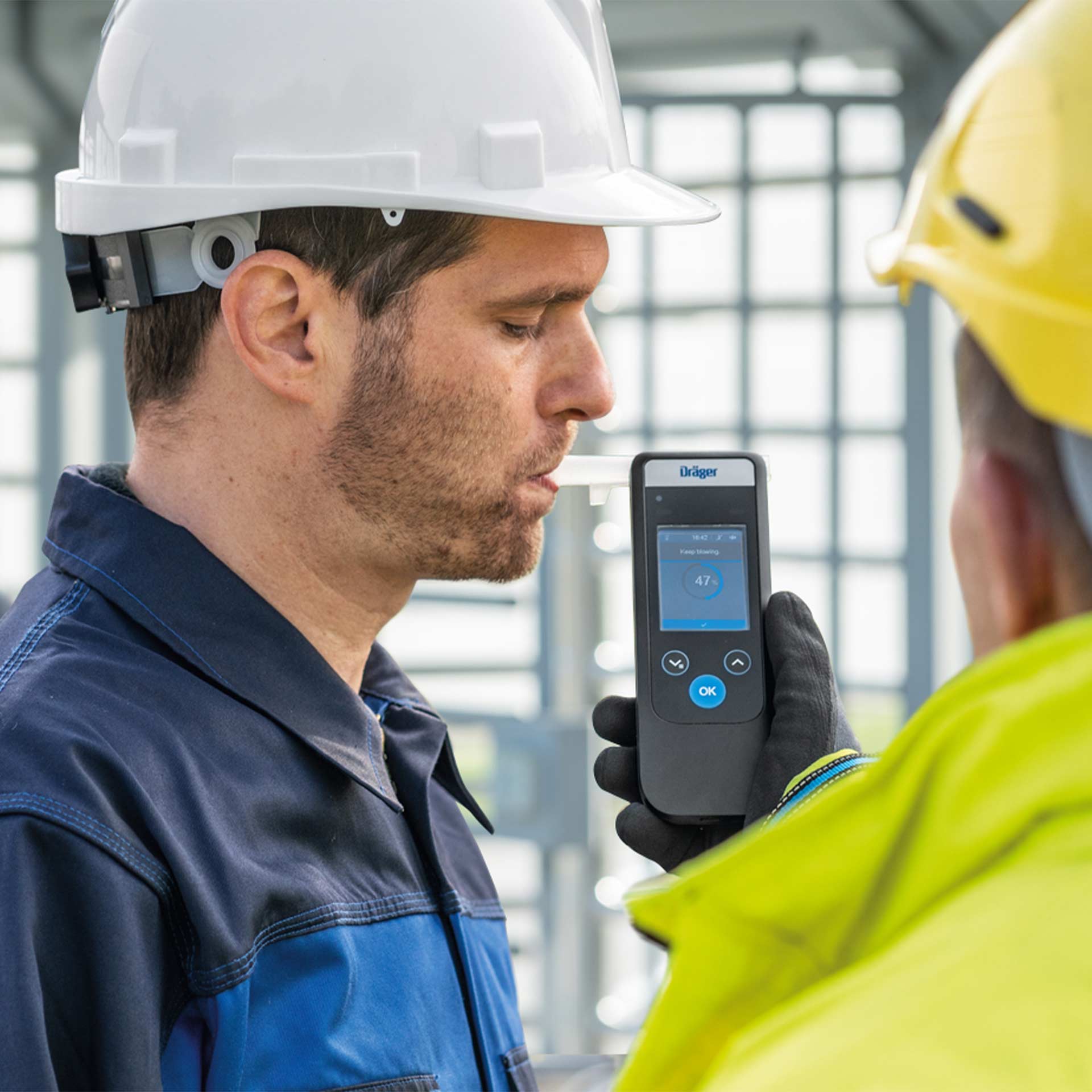 Dräger-Alkoholmessgerät-Alcotest 7000-Anwendung1